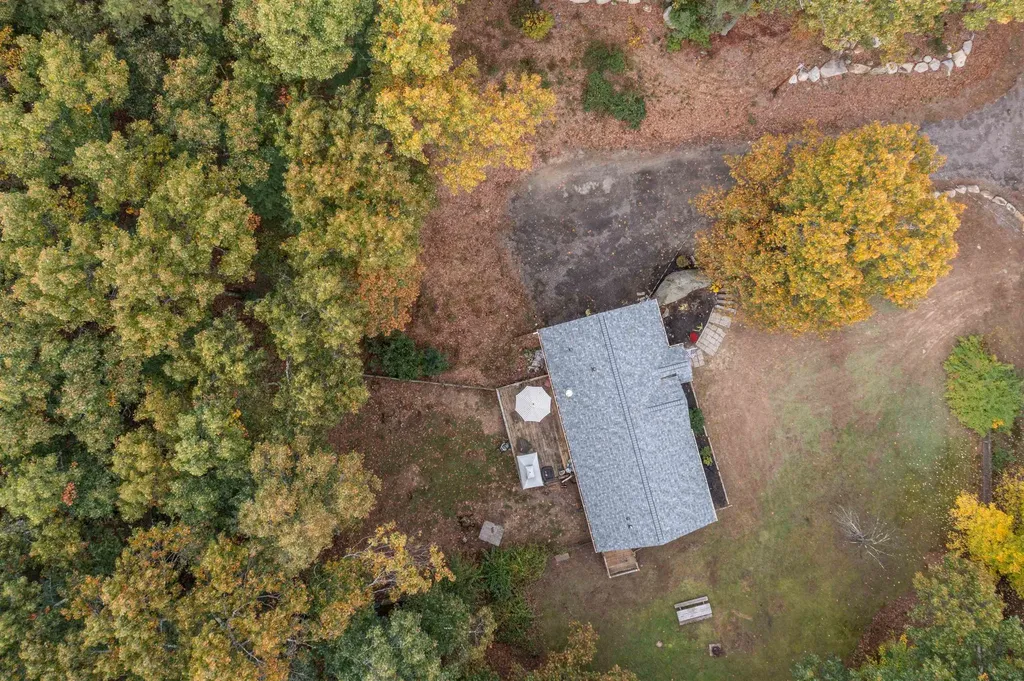 87 Mooar Hill Road Hollis NH 03049