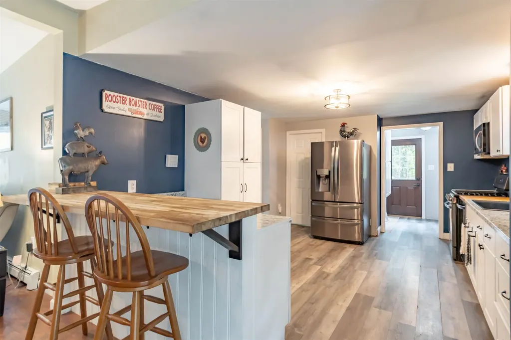 87 Mooar Hill Road Hollis NH 03049