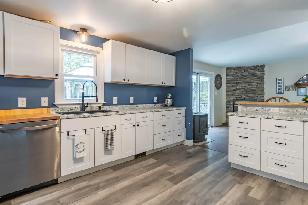 87 Mooar Hill Road Hollis NH 03049