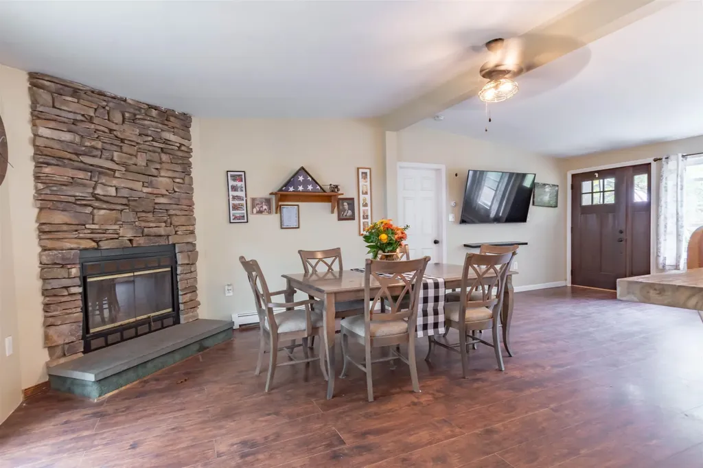 87 Mooar Hill Road Hollis NH 03049