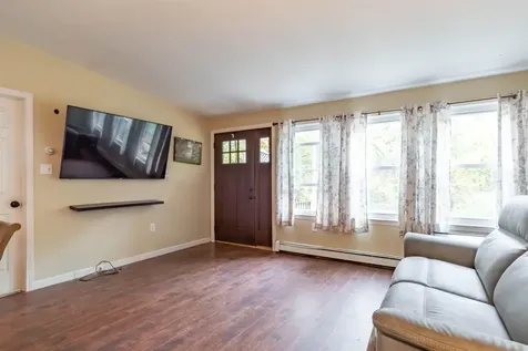 87 Mooar Hill Road Hollis NH 03049