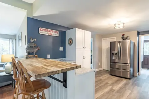 87 Mooar Hill Road Hollis NH 03049