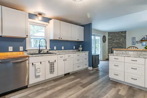 87 Mooar Hill Road Hollis NH 03049
