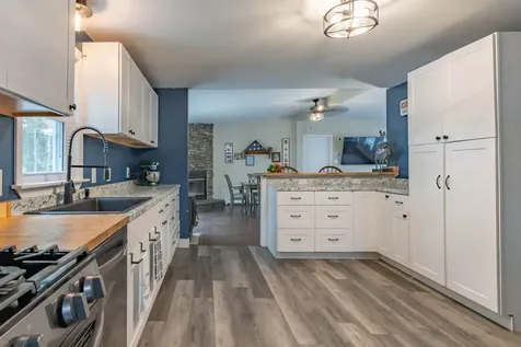 87 Mooar Hill Road Hollis NH 03049