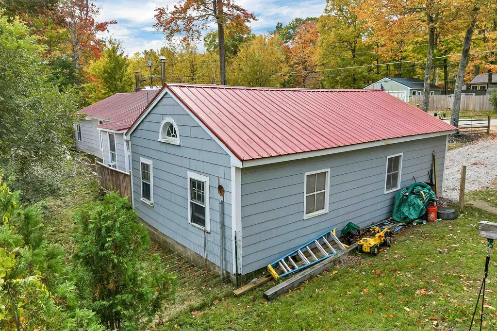 29 Wood Drive Gilmanton NH 03237