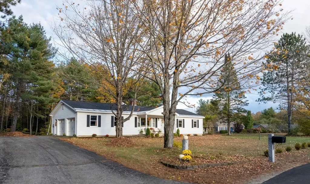 37 Orchard Drive Moultonborough NH 03254