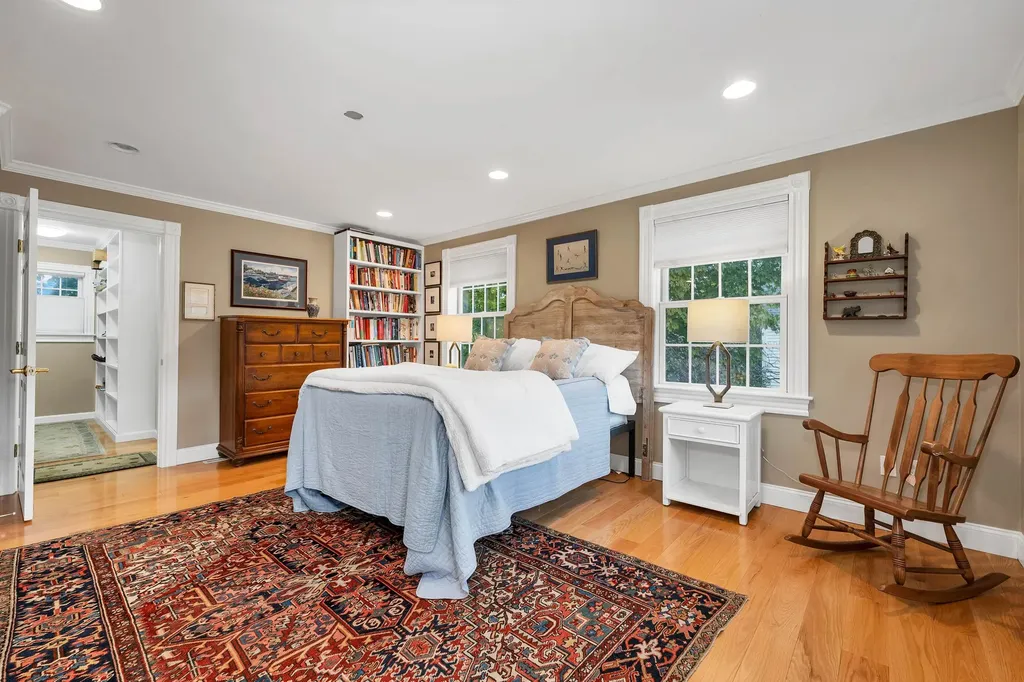 45 Pleasant Street Wolfeboro NH 03894