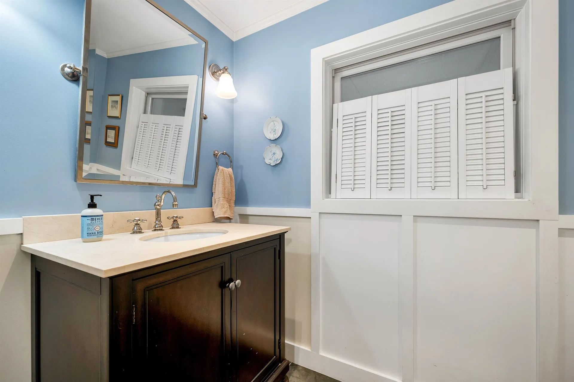 45 Pleasant Street Wolfeboro NH 03894