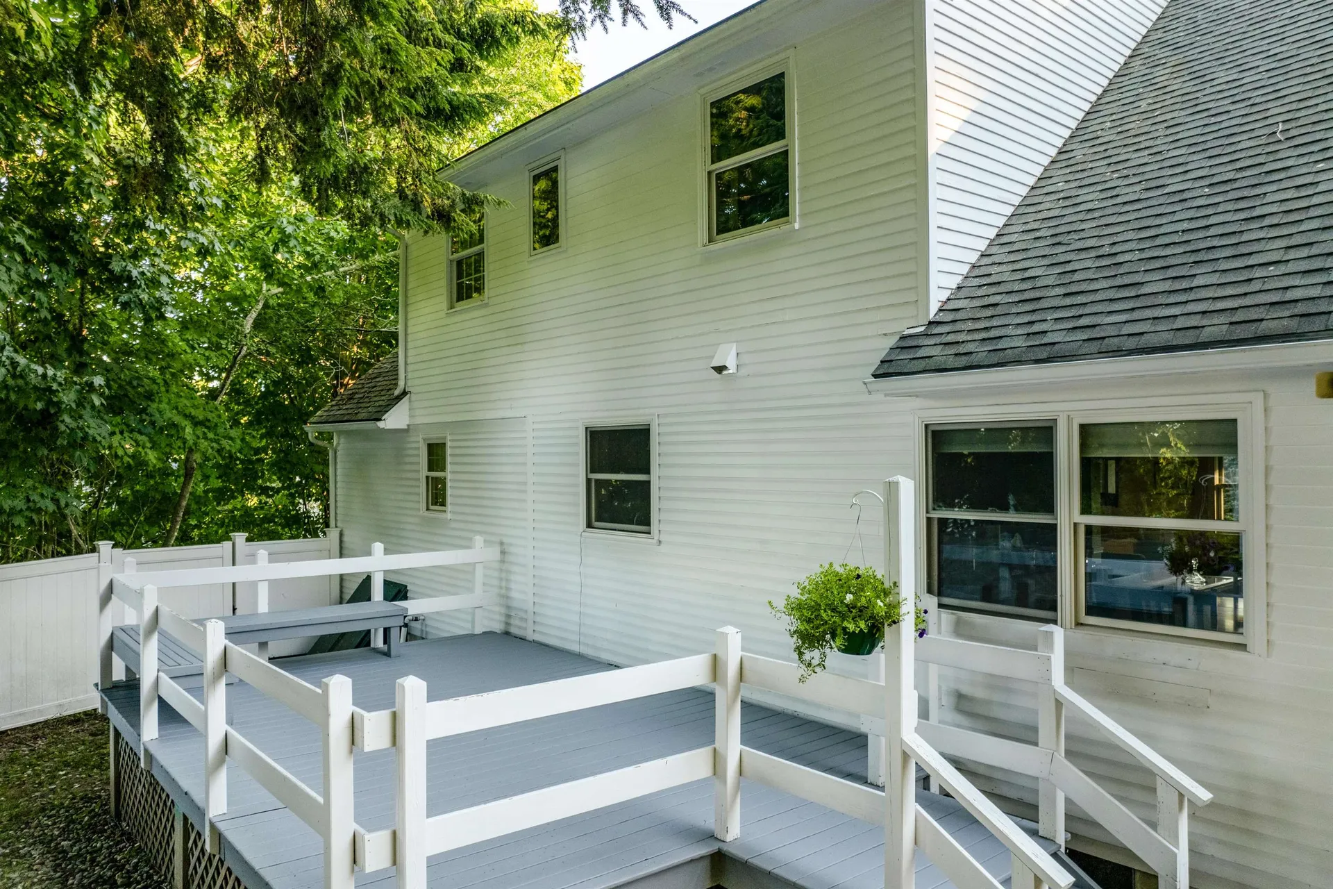 45 Pleasant Street Wolfeboro NH 03894