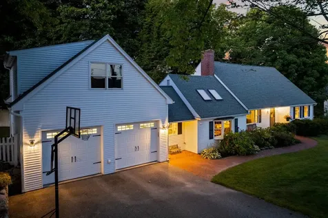 45 Pleasant Street Wolfeboro NH 03894