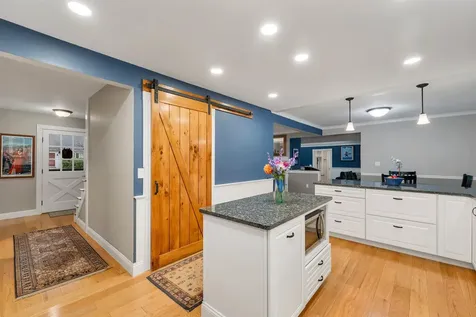 45 Pleasant Street Wolfeboro NH 03894