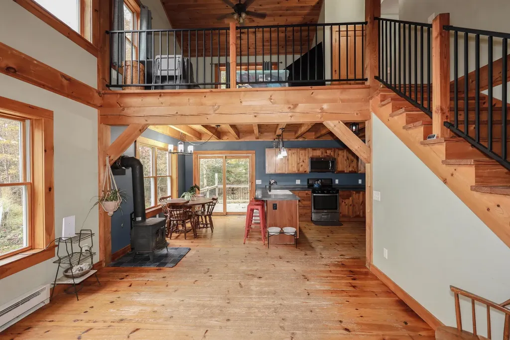 449 Pine Hill Road Croydon NH 03773