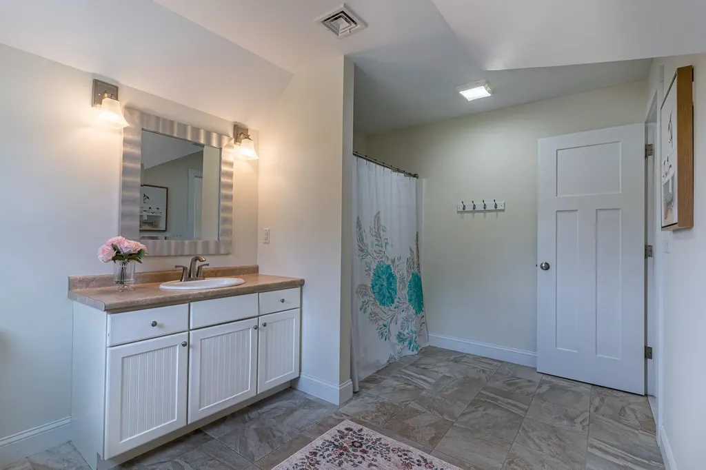 7 Daybreak Drive Newmarket NH 03857