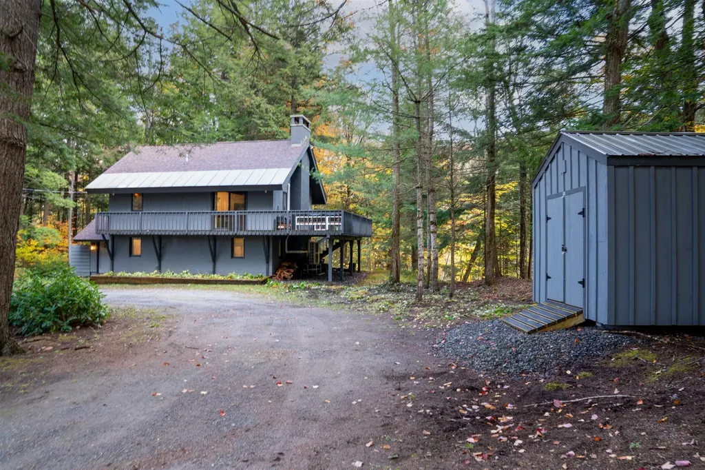 11 Todd Hill Road Winhall VT 05340