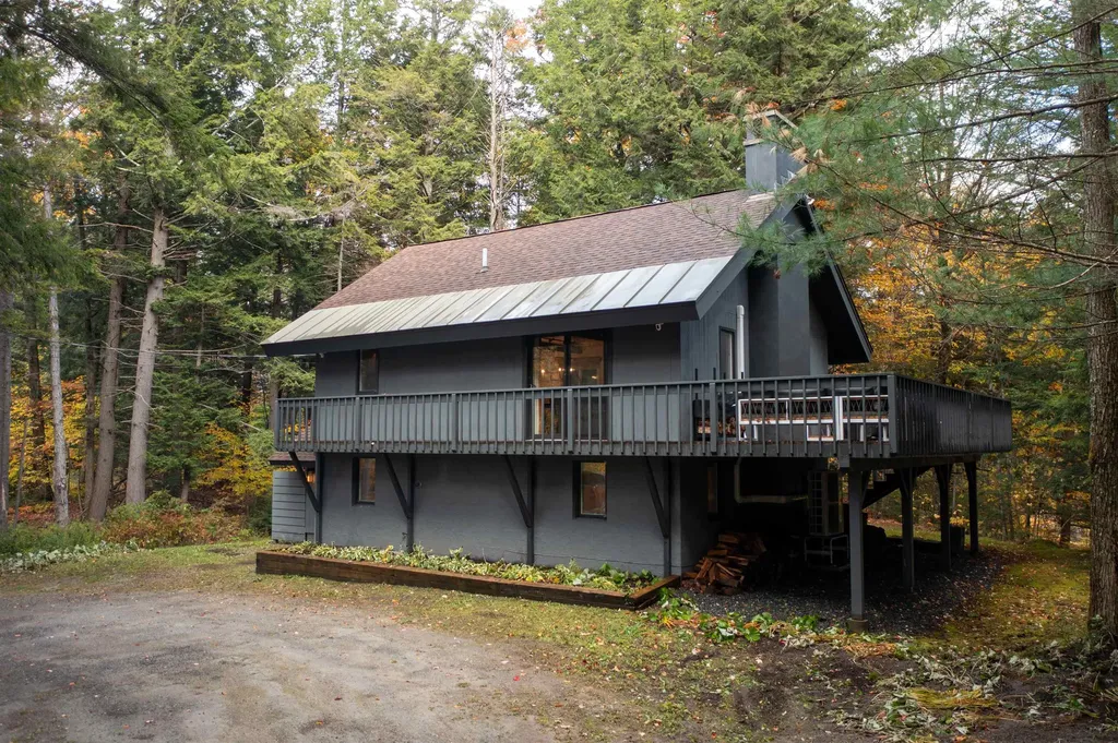 11 Todd Hill Road Winhall VT 05340