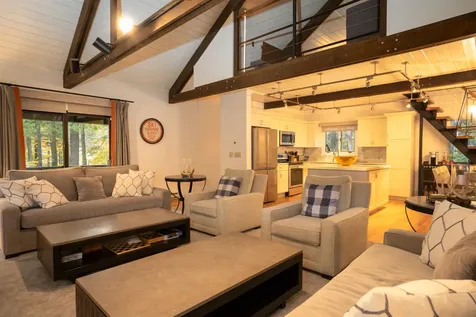 11 Todd Hill Road Winhall VT 05340
