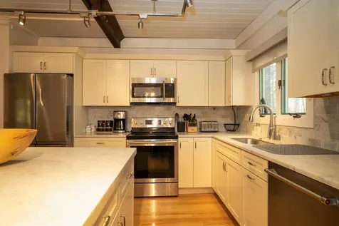 11 Todd Hill Road Winhall VT 05340