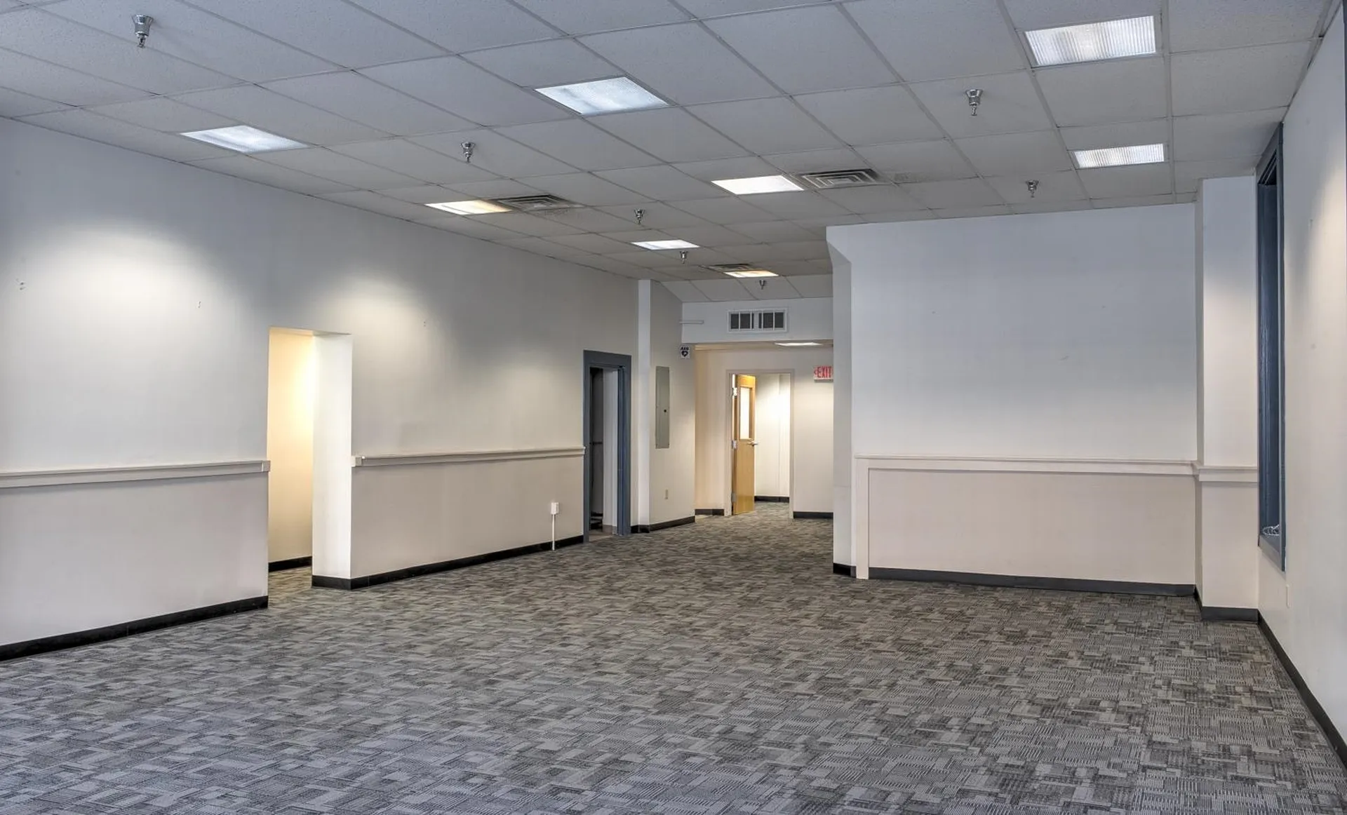 39-41 The Square Rockingham VT 05101