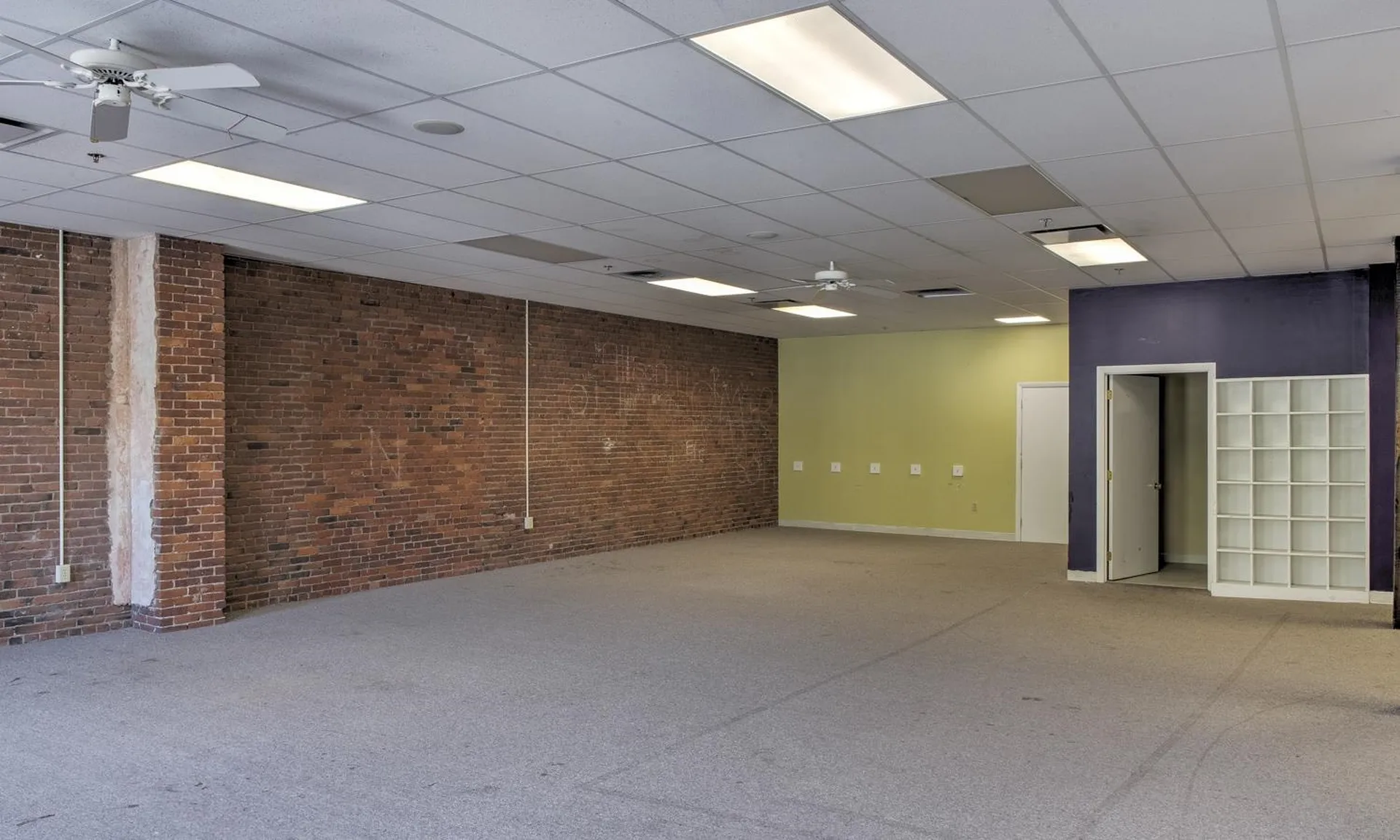 39-41 The Square Rockingham VT 05101