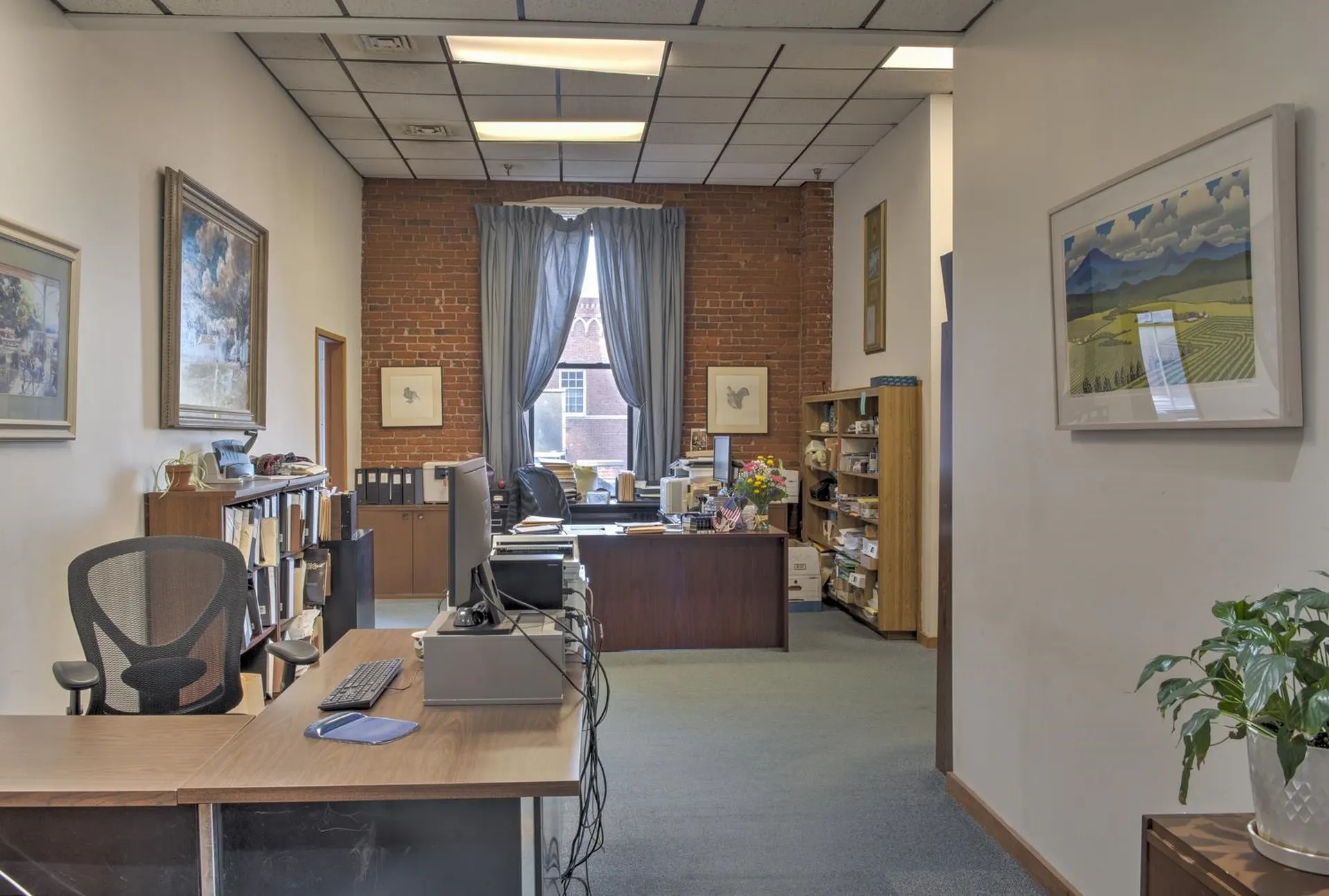 39-41 The Square Rockingham VT 05101