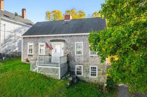 2 Mount Pleasant Street Newmarket NH 03857