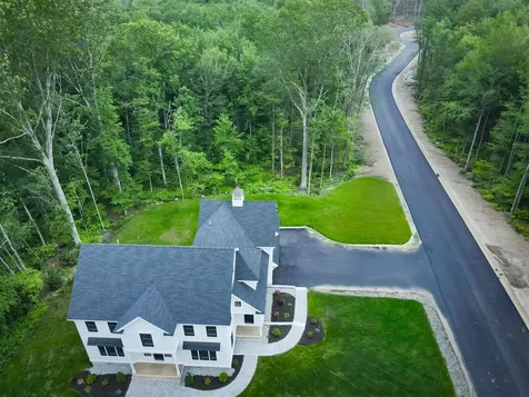 2 White Cedar Way Newton NH 03858