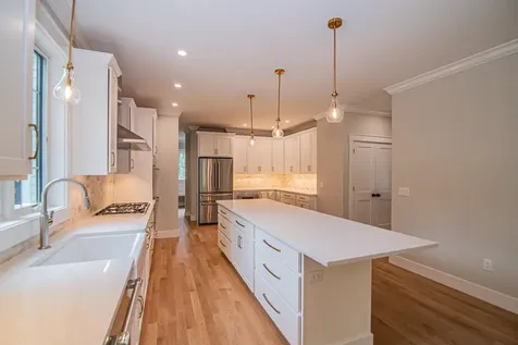 2 White Cedar Way Newton NH 03858