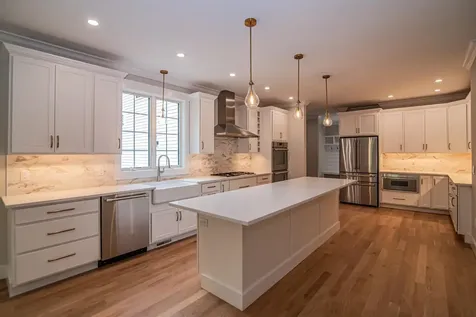 2 White Cedar Way Newton NH 03858