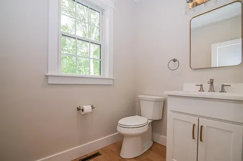 2 White Cedar Way Newton NH 03858