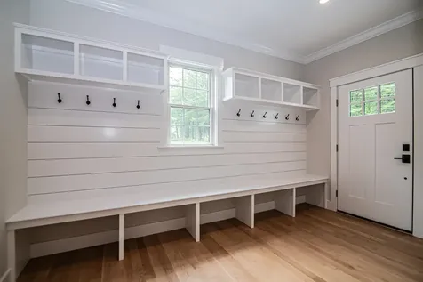 2 White Cedar Way Newton NH 03858