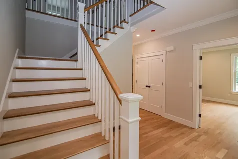 2 White Cedar Way Newton NH 03858