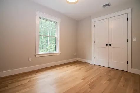 2 White Cedar Way Newton NH 03858