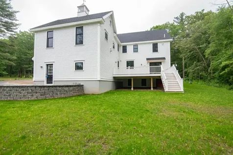 2 White Cedar Way Newton NH 03858