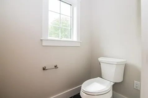 2 White Cedar Way Newton NH 03858