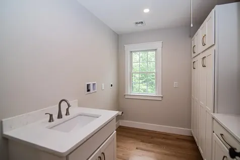 2 White Cedar Way Newton NH 03858