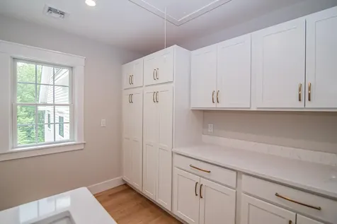 2 White Cedar Way Newton NH 03858