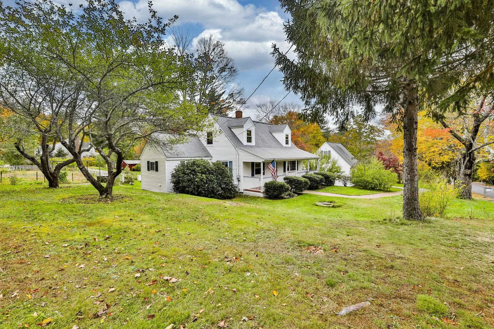 44 Maple Farm Road Auburn NH 03032