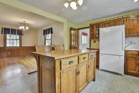 44 Maple Farm Road Auburn NH 03032