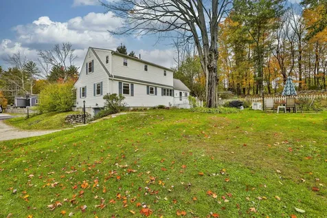 44 Maple Farm Road Auburn NH 03032