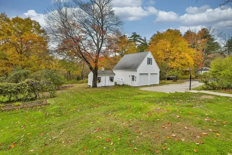 44 Maple Farm Road Auburn NH 03032
