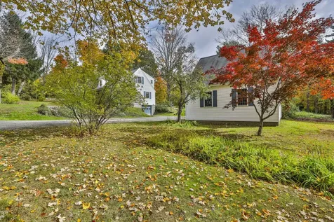 44 Maple Farm Road Auburn NH 03032