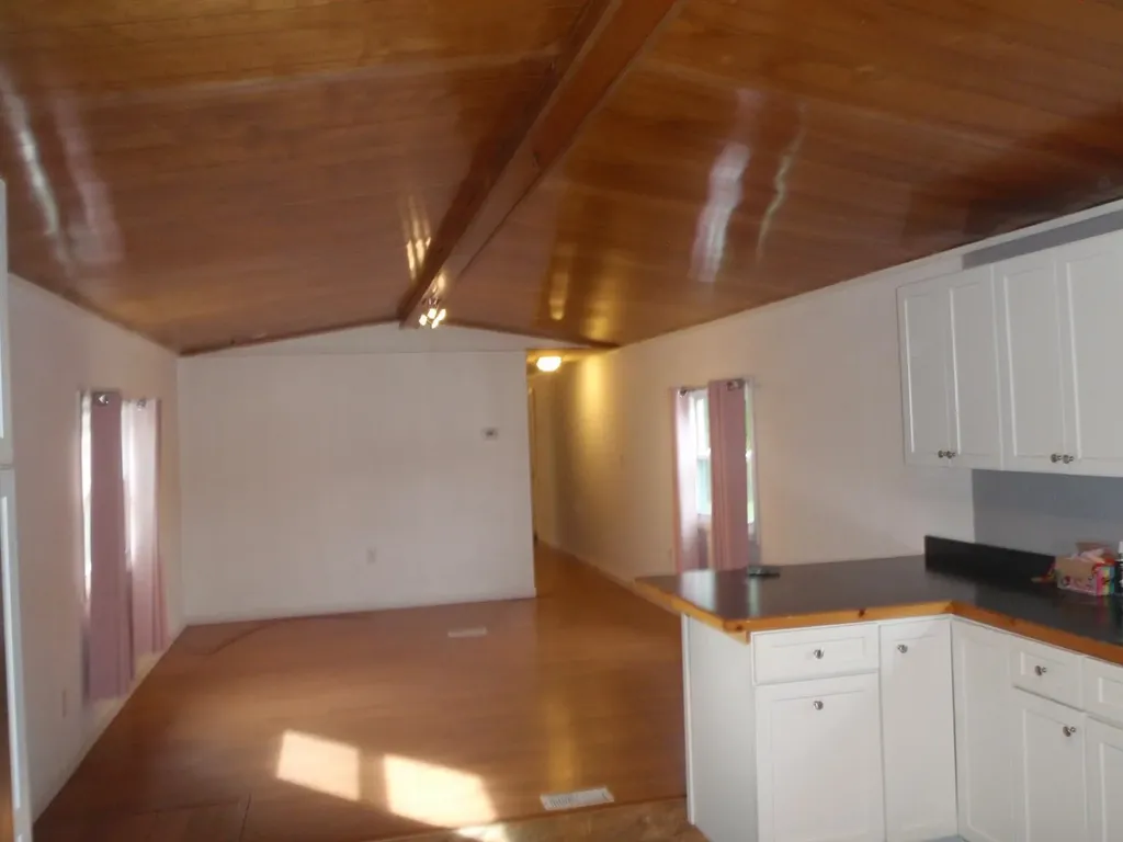 6 Hewitt Drive Enfield NH 03748
