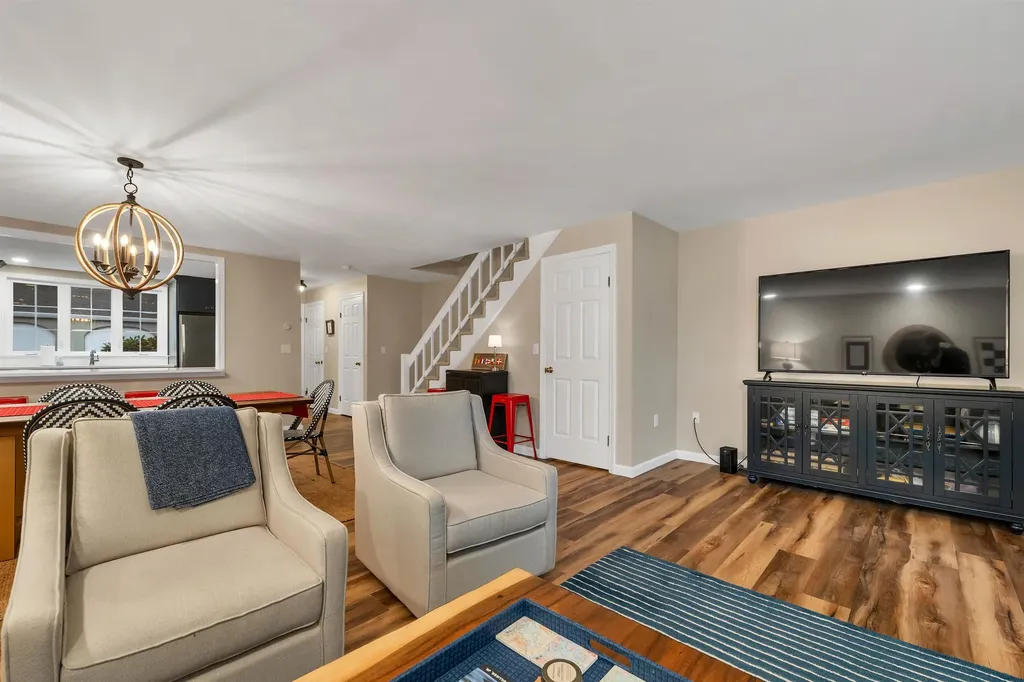 40 Harbor Way Wolfeboro NH 03895