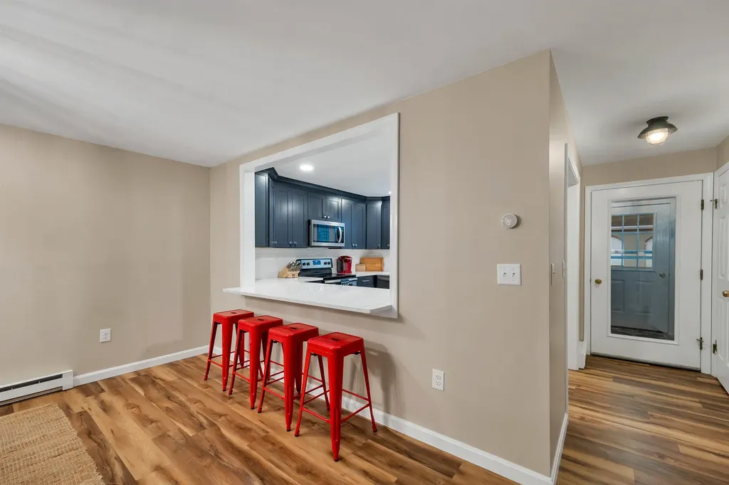 40 Harbor Way Wolfeboro NH 03895