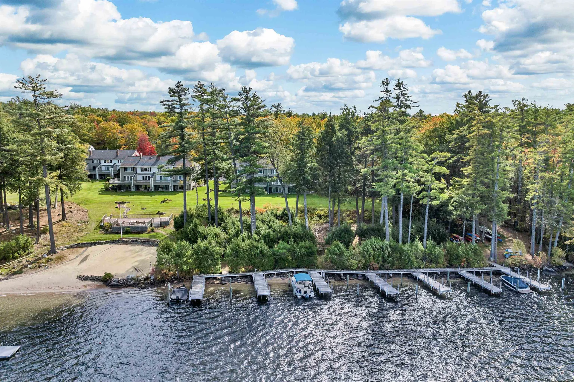 40 Harbor Way Wolfeboro NH 03895