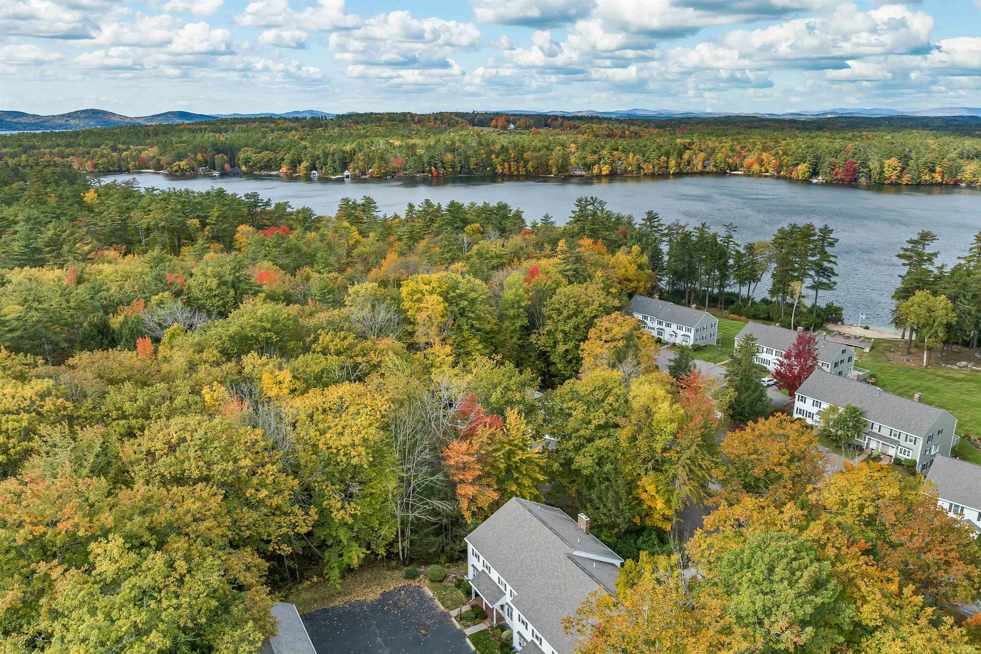 40 Harbor Way Wolfeboro NH 03895