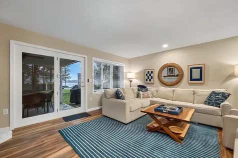 40 Harbor Way Wolfeboro NH 03895