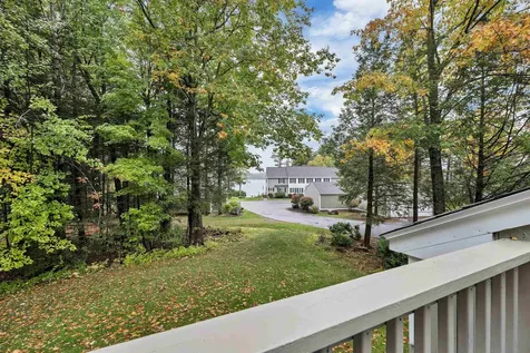 40 Harbor Way Wolfeboro NH 03895