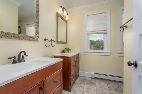 52b Old Stage Road Madbury NH 03823