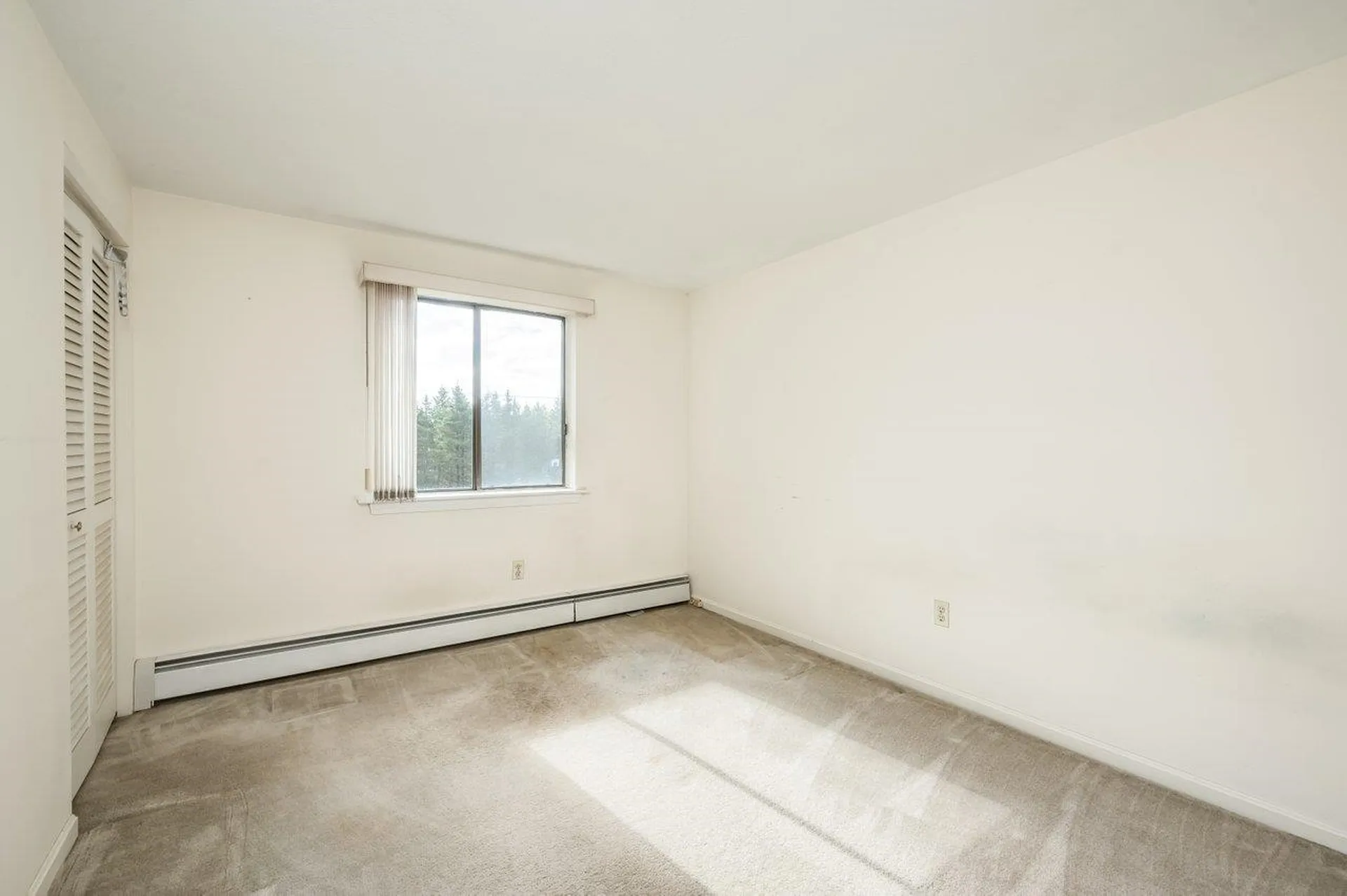 12 Fisher Drive Epping NH 03042